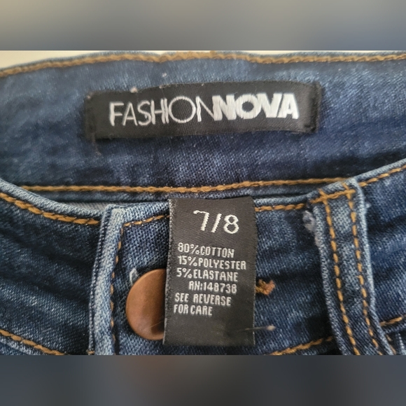 Blue Jeans - Picture 5 of 5